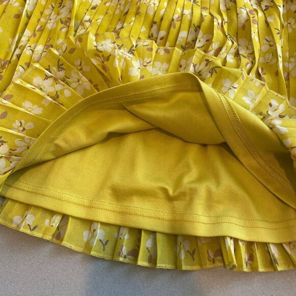 American Eagle Outfitters Chic Yellow Floral Feminine Pleated Mini Skirt, 0/XS - Picture 9 of 10